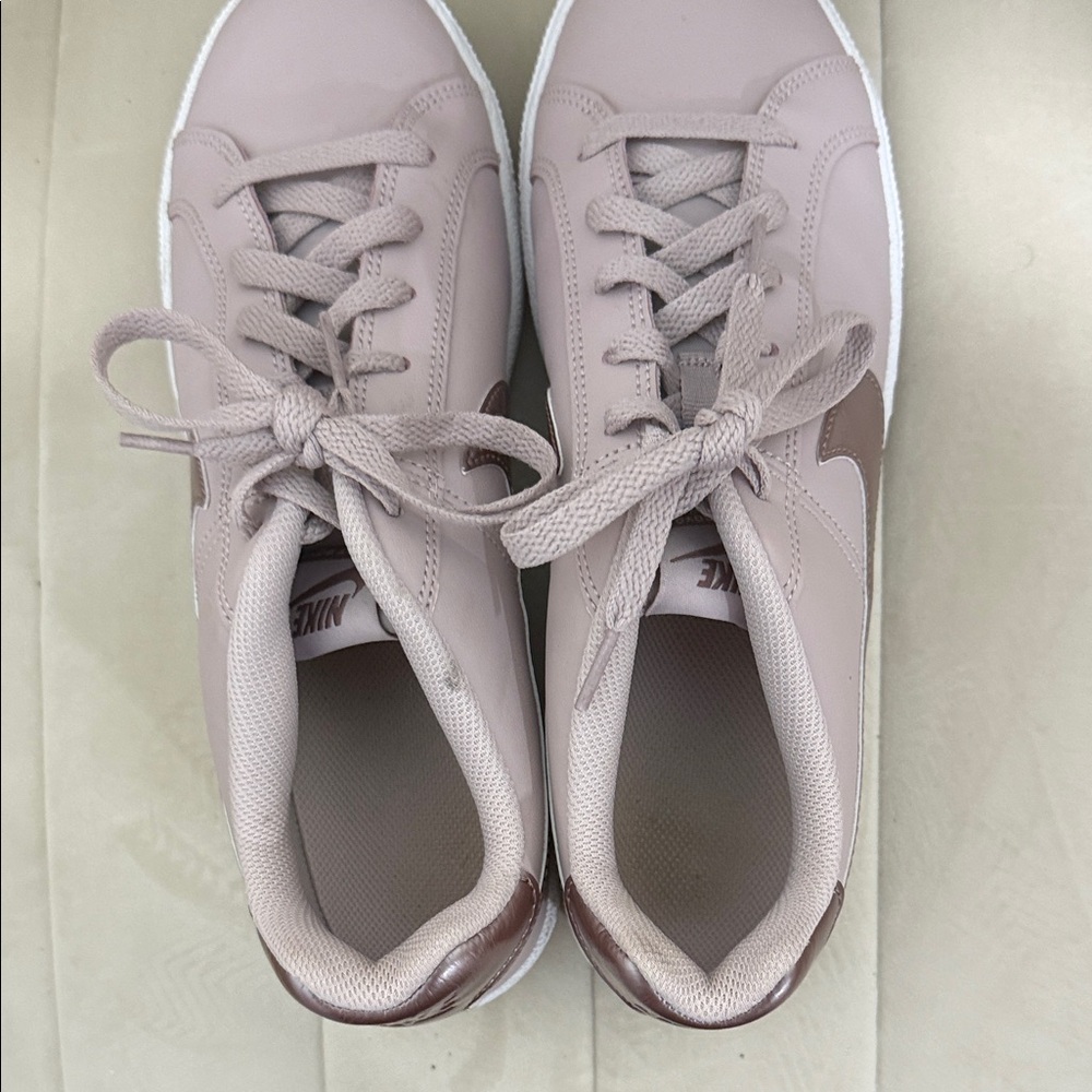 Nike Women's Sneakers - Taupe and Chocolate